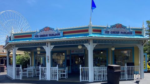 exterior of Perry's Ice Cream Parlor at Six Flags